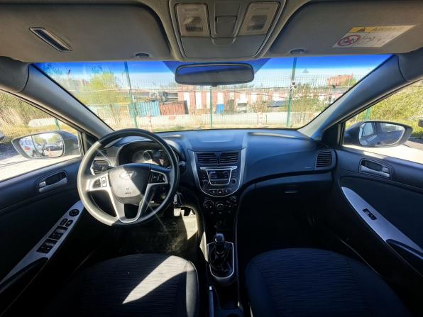 Hyundai Solaris I Рестайлинг с пробегом 2015 года, цена 649 000 рублей, 122434 км, хэтчбек, Автокод Объявления