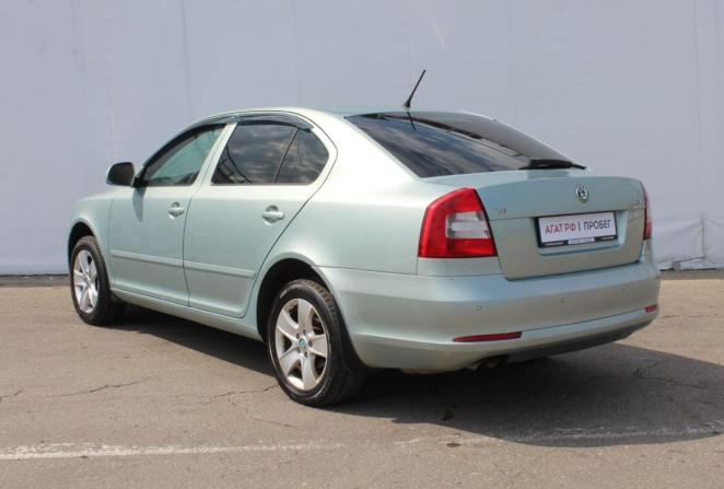 Skoda Octavia II (A5) Рестайлинг с пробегом 2012 года, цена 900 000 рублей, 165182 км, лифтбек, Автокод Объявления