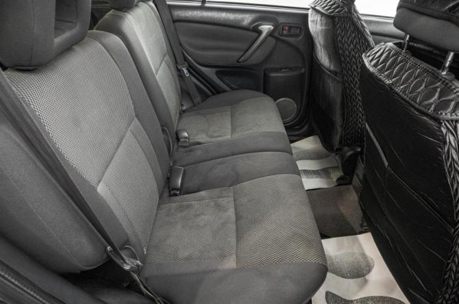 Toyota RAV4 II (XA20) Рестайлинг с пробегом 2004 года, цена 799 000 рублей, 200000 км, внедорожник, Автокод Объявления