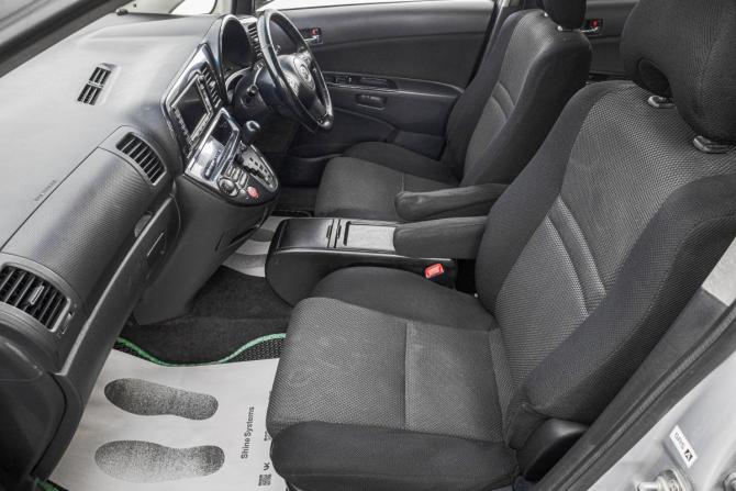 Toyota Wish I с пробегом 2003 года, цена 609 000 рублей, 300000 км, компактвэн, Автокод Объявления