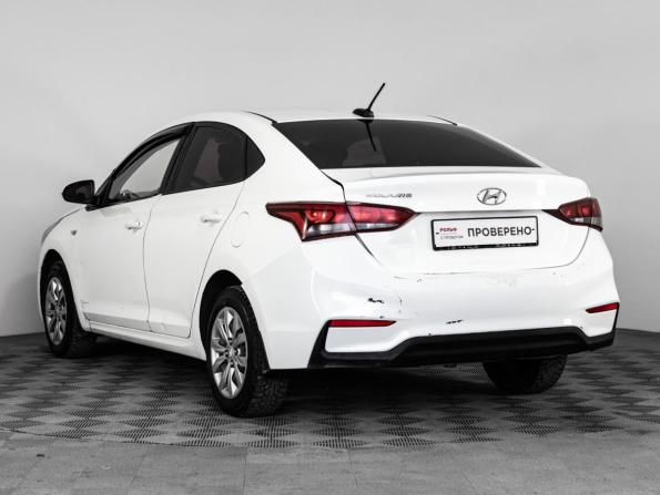 Hyundai Solaris II с пробегом 2018 года, цена 675 000 рублей, 492278 км, седан, Автокод Объявления