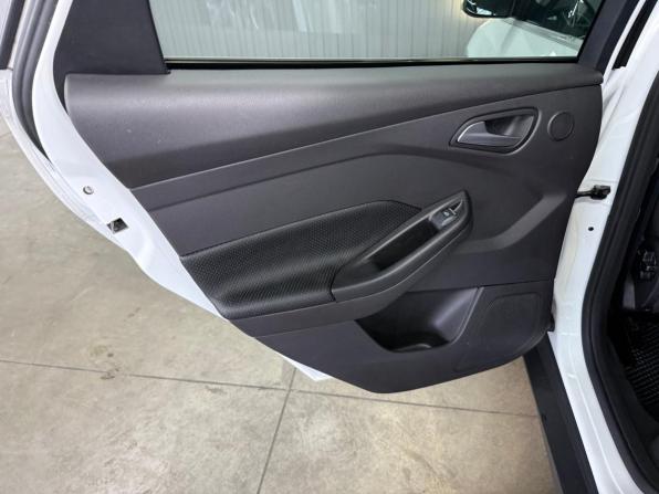 Ford Focus III с пробегом 2012 года, цена 947 000 рублей, 153504 км, хэтчбек, Автокод Объявления
