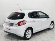 Peugeot 208 I Курск  - изображение 21