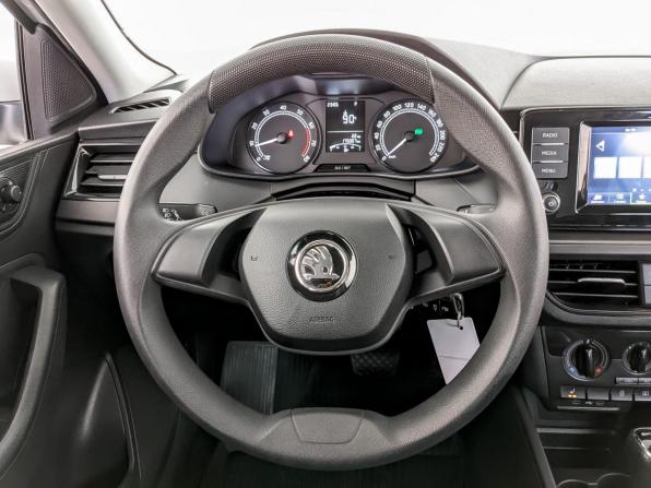 Skoda Rapid II с пробегом 2021 года, цена 1 350 000 рублей, 175004 км, лифтбек, Автокод Объявления