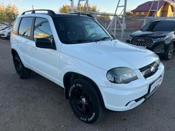 Chevrolet Niva I Рестайлинг с пробегом 2016 года, цена 691 130 рублей, 105089 км, внедорожник, Автокод Объявления