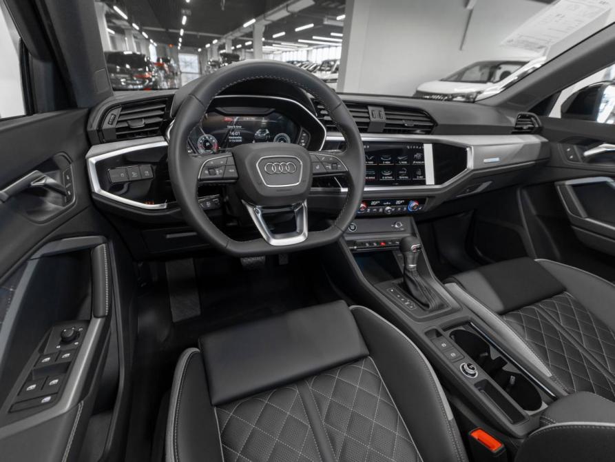 Audi Q3 II (F3) Москва  - изображение 7