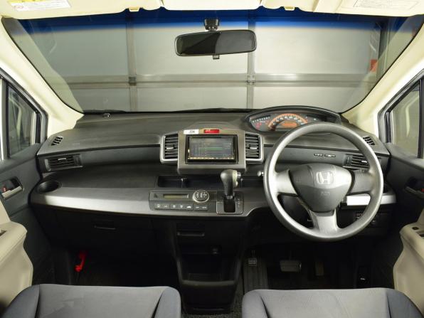 Honda Freed I с пробегом 2010 года, цена 999 995 рублей, 163159 км, компактвэн, Автокод Объявления
