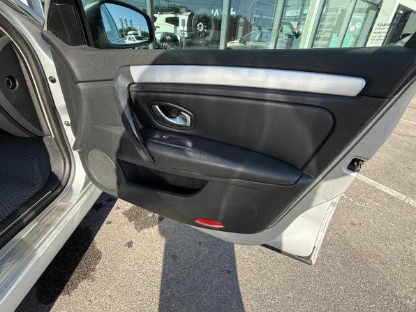 Renault Laguna III с пробегом 2008 года, цена 445 000 рублей, 359276 км, лифтбек, Автокод Объявления