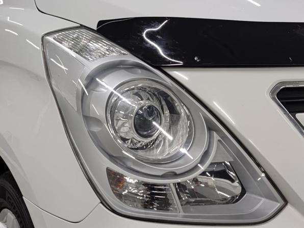 Hyundai H-1 II Рестайлинг с пробегом 2015 года, цена 1 699 000 рублей, 281157 км, минивэн, Автокод Объявления