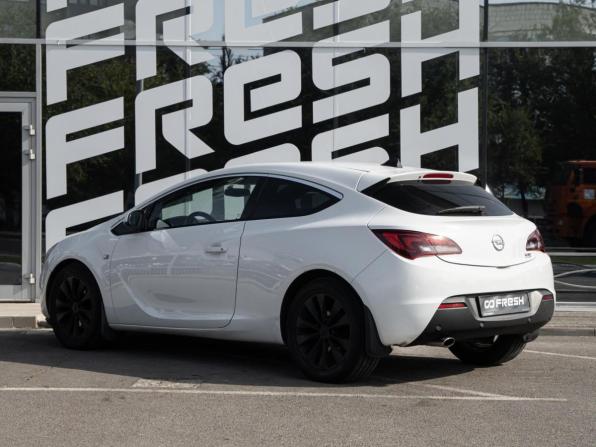 Opel Astra J Рестайлинг с пробегом 2014 года, цена 799 000 рублей, 231643 км, хэтчбек, Автокод Объявления