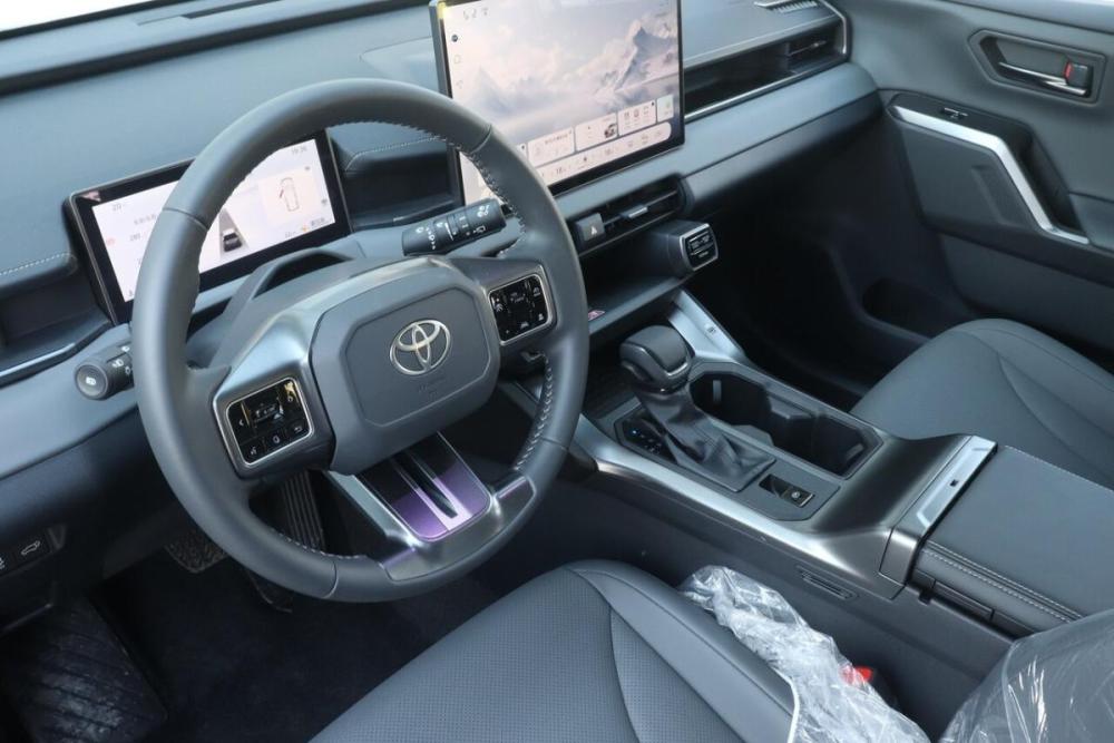Toyota RAV4 VI (XA60) Казань  - изображение 5