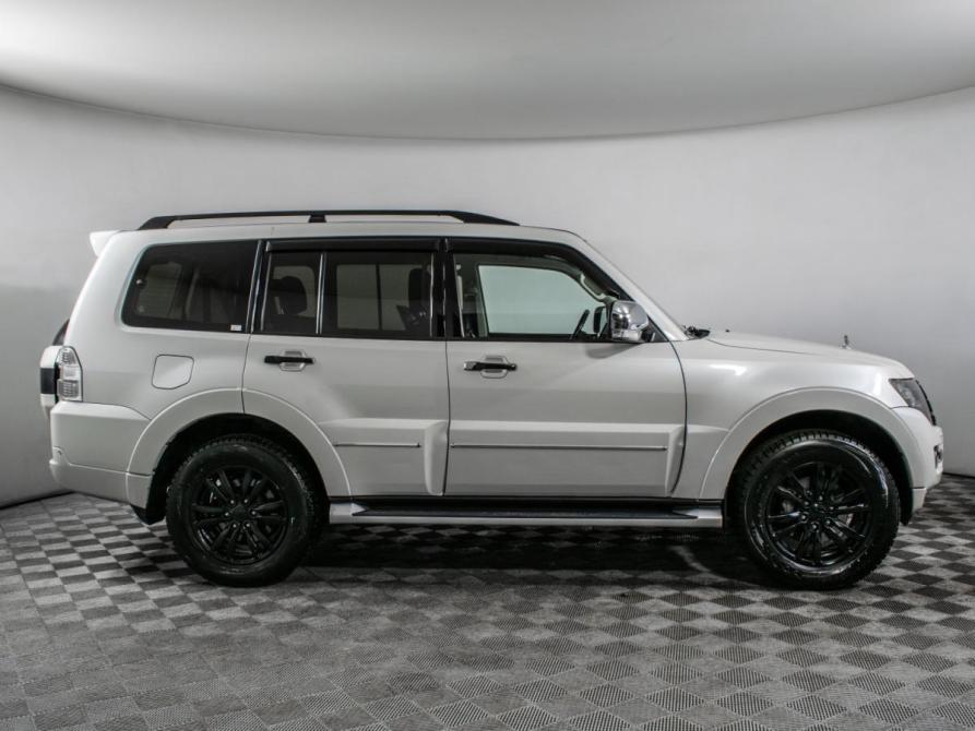 Mitsubishi Pajero IV Рестайлинг 2 Москва  - изображение 4