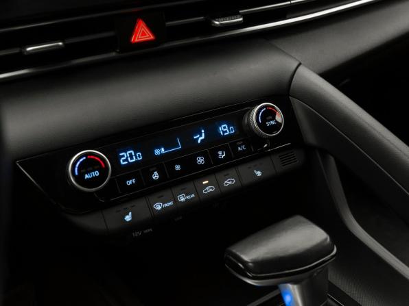 Hyundai Elantra VII (CN7) с пробегом 2021 года, цена 1 945 000 рублей, 116294 км, седан, Автокод Объявления