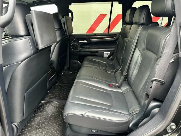Lexus LX III Рестайлинг 2 с пробегом 2018 года, цена 6 290 000 рублей, 258716 км, внедорожник, Автокод Объявления