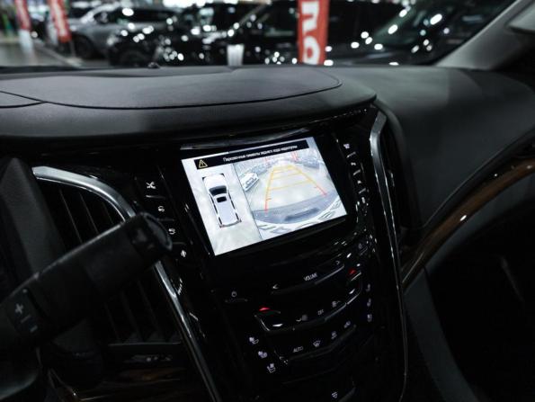 Cadillac Escalade IV с пробегом 2016 года, цена 3 649 989 рублей, 165142 км, внедорожник, Автокод Объявления