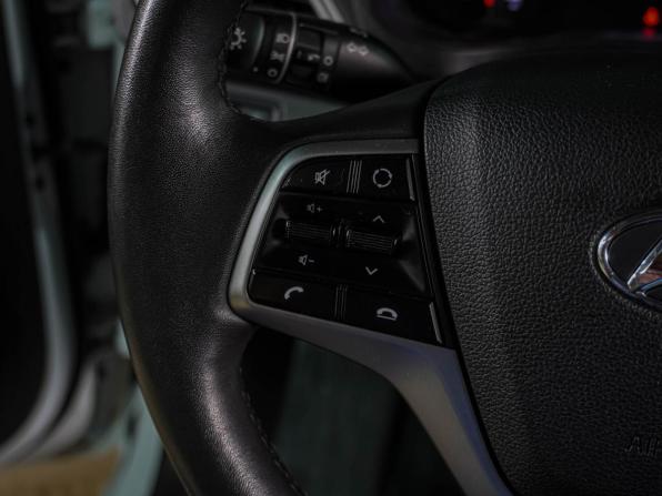 Hyundai Solaris II Рестайлинг с пробегом 2021 года, цена 1 539 000 рублей, 102162 км, седан, Автокод Объявления