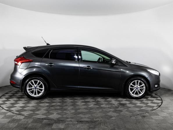 Ford Focus III Рестайлинг с пробегом 2019 года, цена 1 299 000 рублей, 121479 км, хэтчбек, Автокод Объявления