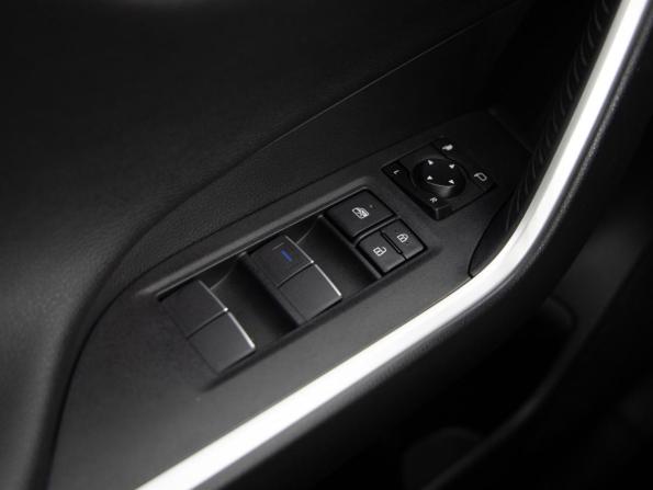 Toyota RAV4 V (XA50) с пробегом 2019 года, цена 3 099 000 рублей, 119097 км, внедорожник, Автокод Объявления