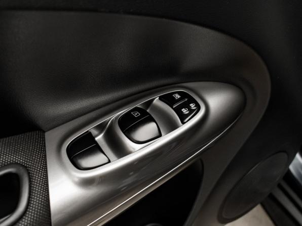 Nissan Juke I с пробегом 2012 года, цена 1 015 000 рублей, 119445 км, внедорожник, Автокод Объявления