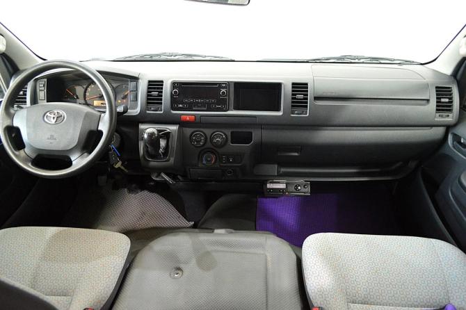 Toyota HiAce H200 Рестайлинг с пробегом 2014 года, цена 3 350 000 рублей, 127500 км, минивэн, Автокод Объявления