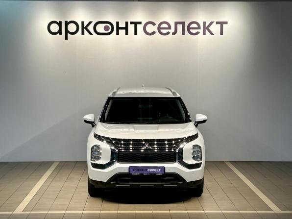 Mitsubishi Outlander IV с пробегом 2023 года, цена 3 727 000 рублей, 4661 км, внедорожник, Автокод Объявления