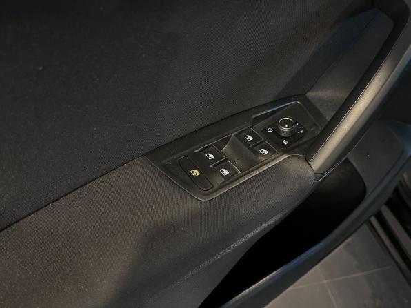 Volkswagen Tiguan II Рестайлинг с пробегом 2022 года, цена 2 540 000 рублей, 55427 км, внедорожник, Автокод Объявления
