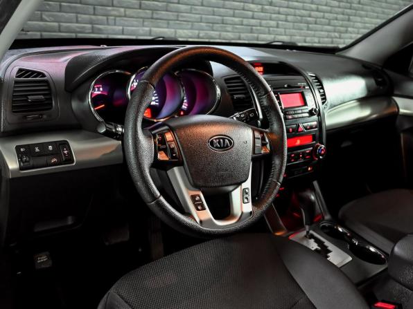 Kia Sorento II с пробегом 2012 года, цена 1 730 000 рублей, 145277 км, внедорожник, Автокод Объявления