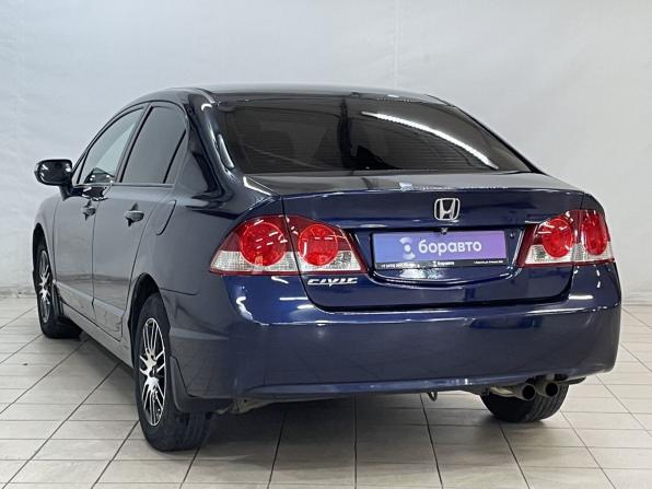 Honda Civic VIII с пробегом 2006 года, цена 599 000 рублей, 427548 км, седан, Автокод Объявления