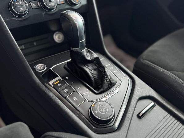 Volkswagen Tiguan II с пробегом 2017 года, цена 2 199 000 рублей, 143045 км, внедорожник, Автокод Объявления