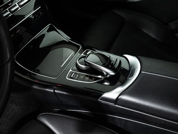 Mercedes-Benz C-Класс IV (W205) Рестайлинг с пробегом 2019 года, цена 2 299 700 рублей, 167633 км, седан, Автокод Объявления