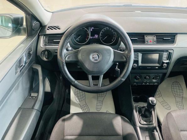 Skoda Rapid I с пробегом 2017 года, цена 1 290 000 рублей, 73447 км, лифтбек, Автокод Объявления