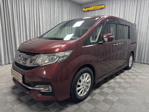Honda Stepwgn V с пробегом 2016 года, цена 2 150 000 рублей, 169084 км, минивэн, Автокод Объявления