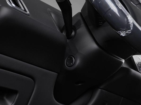 Новый Li Auto (Lixiang) L7 I Рестайлинг 2025 года, цена 10 198 600 рублей, внедорожник, Автокод Объявления