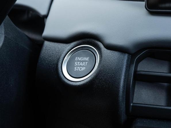 Toyota RAV4 VI (XA60) с пробегом 2026 года, цена 4 339 000 рублей, 35 км, внедорожник, Автокод Объявления