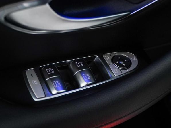 Mercedes-Benz E-Класс V (W213 S213 C238) с пробегом 2018 года, цена 3 190 000 рублей, 86113 км, седан, Автокод Объявления