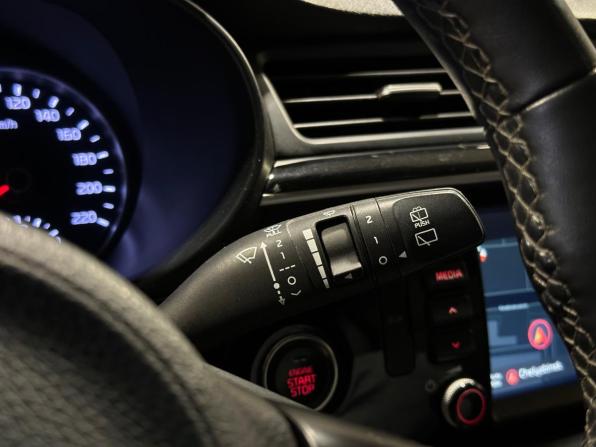 Kia Rio IV с пробегом 2019 года, цена 1 640 000 рублей, 103314 км, хэтчбек, Автокод Объявления