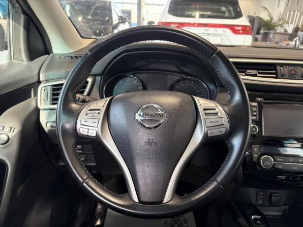 Nissan Qashqai II с пробегом 2016 года, цена 1 800 000 рублей, 51421 км, внедорожник, Автокод Объявления