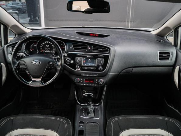 Kia Ceed II с пробегом 2014 года, цена 900 000 рублей, 306240 км, универсал, Автокод Объявления
