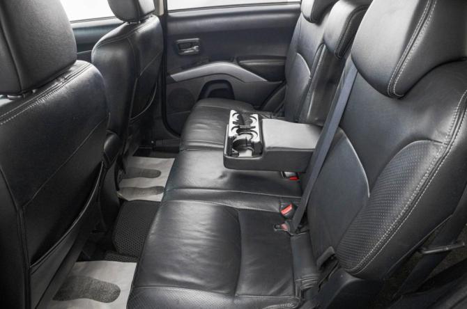 Mitsubishi Outlander II с пробегом 2008 года, цена 999 000 рублей, 240000 км, внедорожник, Автокод Объявления