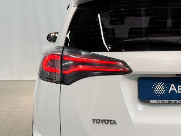 Toyota RAV4 IV (XA40) Рестайлинг с пробегом 2018 года, цена 2 490 000 рублей, 101792 км, внедорожник, Автокод Объявления