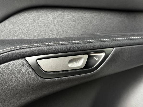 Lexus RX V с пробегом 2023 года, цена 8 980 000 рублей, 3355 км, внедорожник, Автокод Объявления