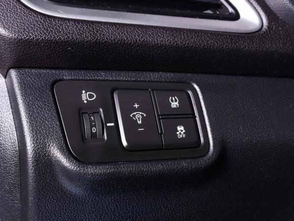 Hyundai Solaris II с пробегом 2017 года, цена 1 190 000 рублей, 135005 км, седан, Автокод Объявления