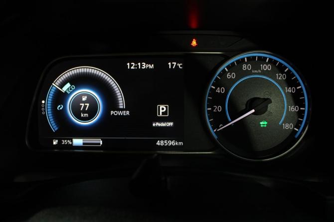 Nissan Leaf II (ZE1) с пробегом 2020 года, цена 1 490 000 рублей, 48596 км, хэтчбек, Автокод Объявления