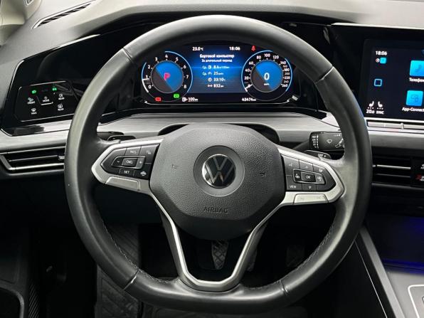 Volkswagen Golf VIII с пробегом 2021 года, цена 2 799 000 рублей, 43470 км, хэтчбек, Автокод Объявления