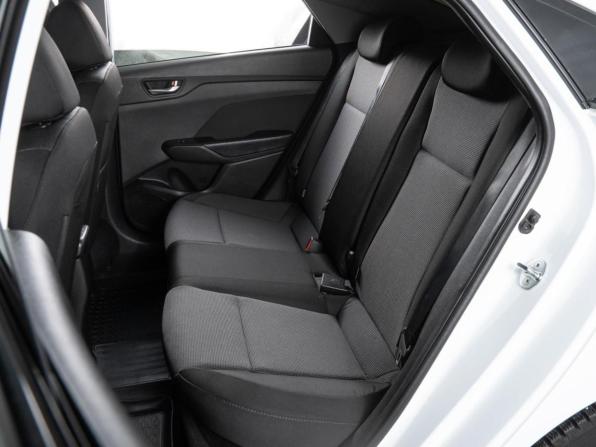 Hyundai Solaris II с пробегом 2018 года, цена 1 173 500 рублей, 128190 км, седан, Автокод Объявления