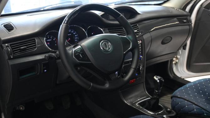 Dongfeng H30 Cross с пробегом 2015 года, цена 495 000 рублей, 134300 км, хэтчбек, Автокод Объявления