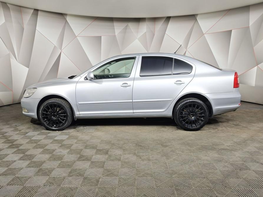 Skoda Octavia II (A5) Рестайлинг Москва  - изображение 5