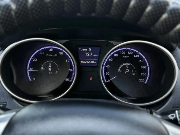 Hyundai ix35 I с пробегом 2011 года, цена 1 230 000 рублей, 212003 км, внедорожник, Автокод Объявления
