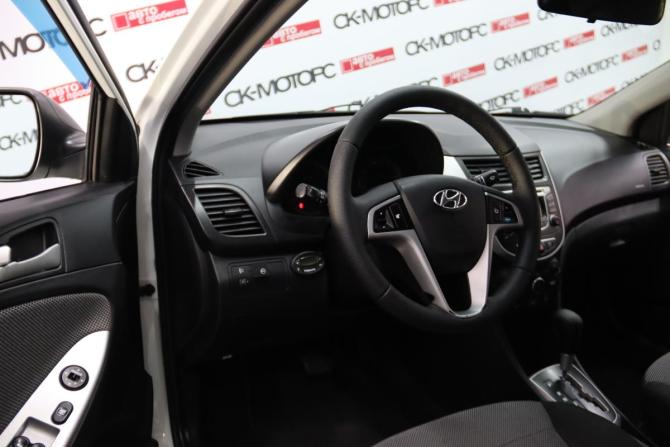 Hyundai Solaris I с пробегом 2013 года, цена 875 750 рублей, 163620 км, седан, Автокод Объявления