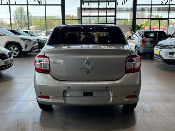 Renault Logan II Рестайлинг с пробегом 2018 года, цена 980 000 рублей, 132313 км, седан, Автокод Объявления